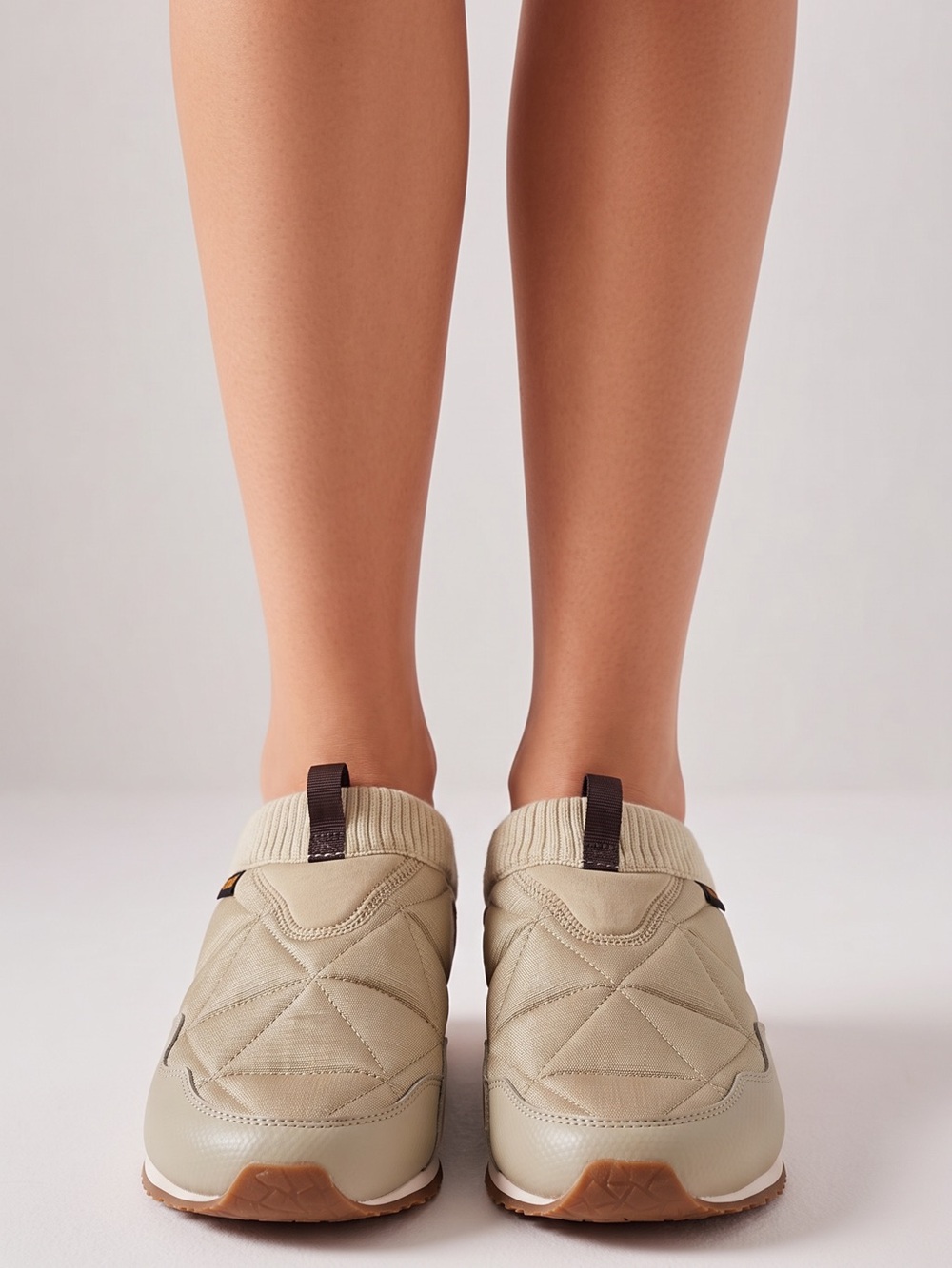 Teva ReEmber Slip-On Quilted Collapsible Heel Women’s 10 Puffer Shoe in Beige